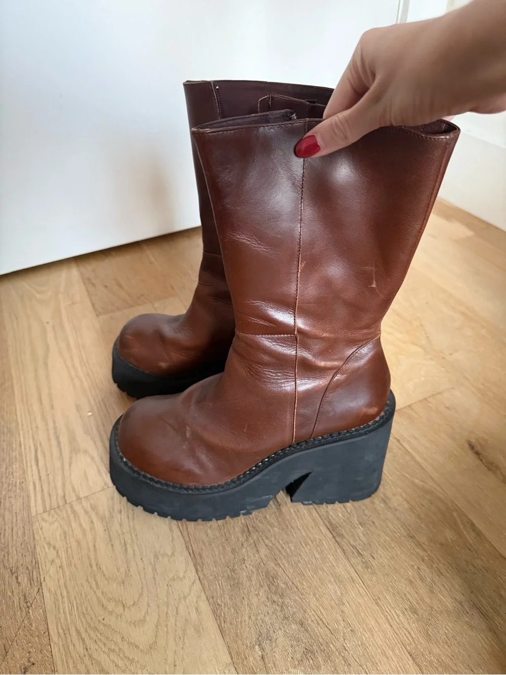 UNIF Parker Platform Boot - Brown